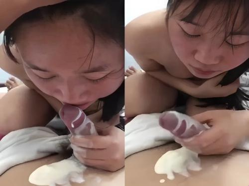 Sayuran Bien Hoa memakan yogurt dengan cara yang unik